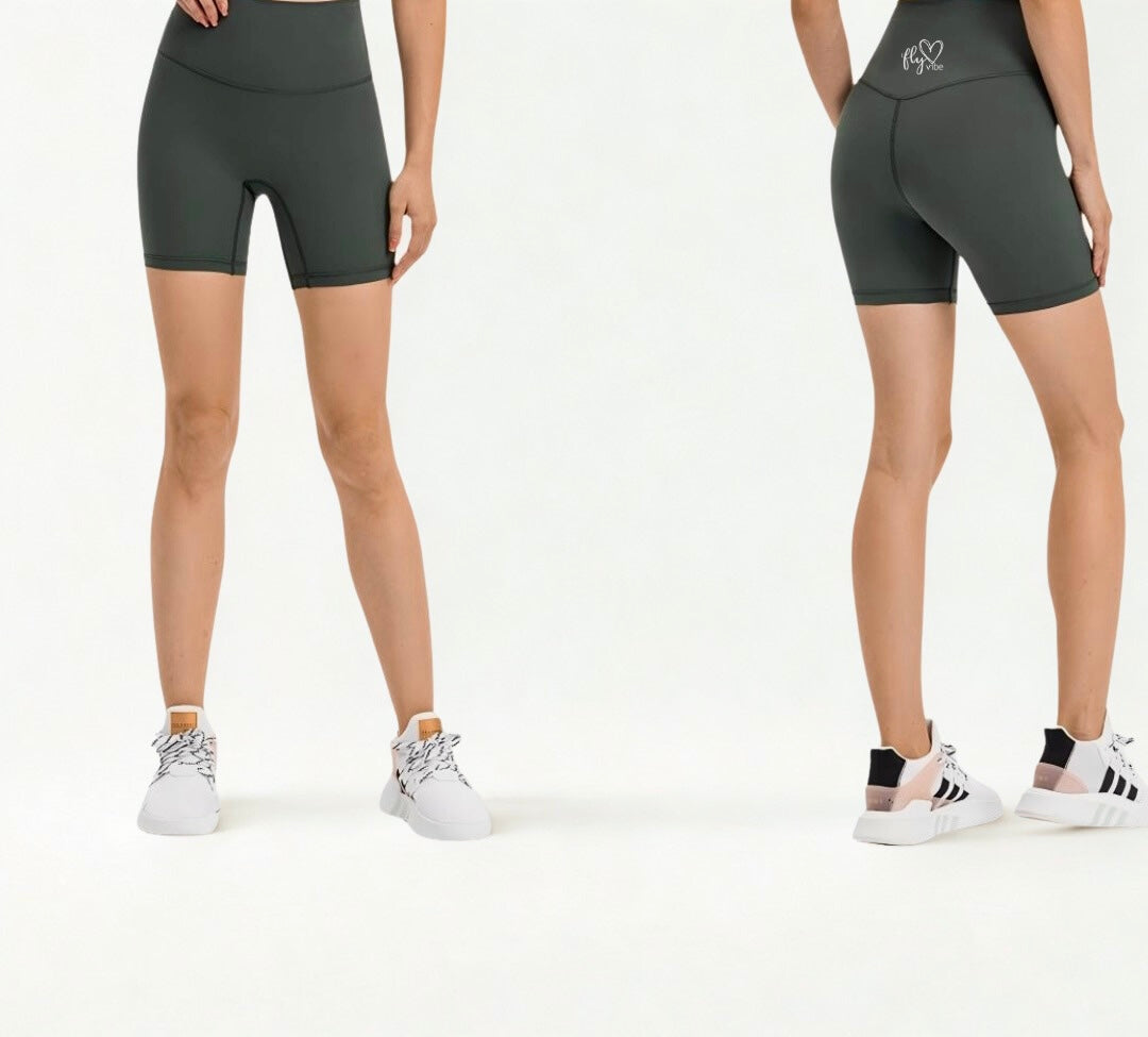 Bliss High Rise Short/ Spruce Green